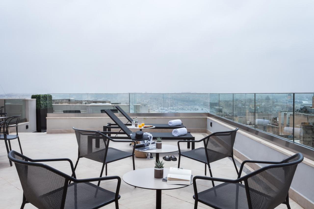 One One Two Hotel Valletta Luaran gambar